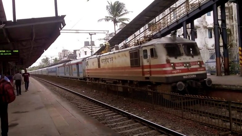 30,000 Rail Tickets Booked in 3 Hours After IRCTC Starts Booking Tickets Online For Special Trains; Rs 10 crore Revenue From Sale of AC Train Tickets