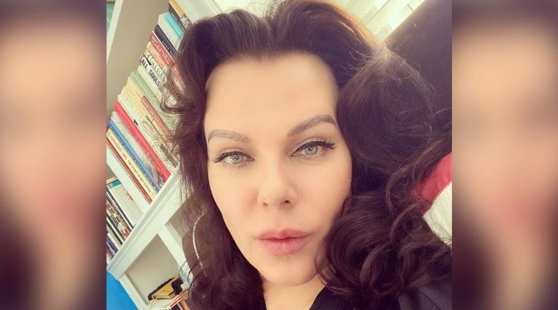 Goodfellas Fame Debi Mazar Is Diagnosed with Coronavirus, Actress Reveals the News Via Instagram