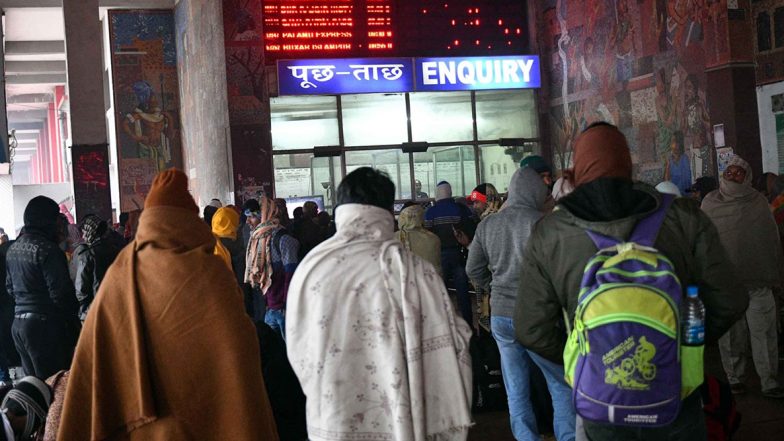 Coronavirus Outbreak in India: Indian Railways Allows Thousands of Stranded Passengers to Stay in Retiring Rooms Till Train Services Resume