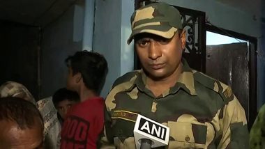 Delhi Violence: BSF Jawan Gets Cheque of Rs 10 Lakh As Compensation For Repairing His House Burnt in Fatal Clashes