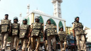 Aligarh Mosque Located in Sensitive Area Covered With Black Tarpaulin Ahead of Holi 2020 to Maintain Peace