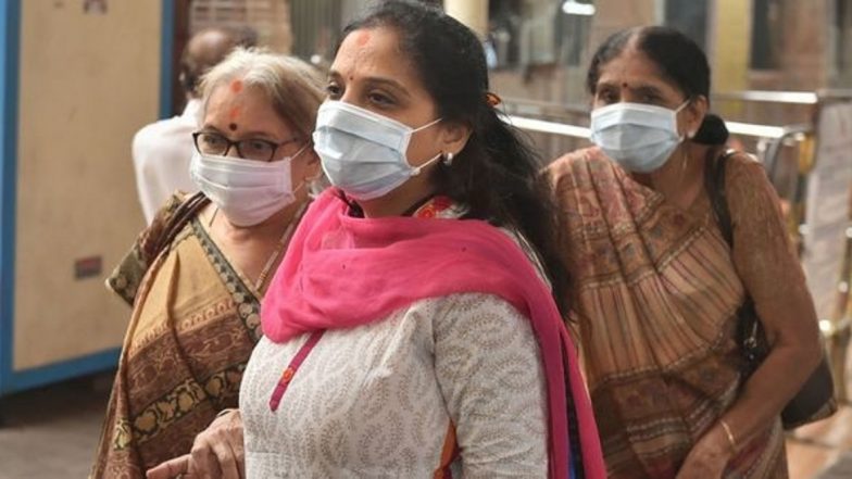 India Witnesses Decline in Daily COVID-19 Cases, Reports 3,23,144 New Coronavirus Cases in Past 24 Hours