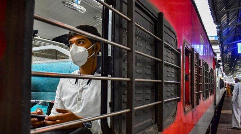  Four Family Members of 68-Year-Old COVID-19 Patient in Mulund Slum Test Negative