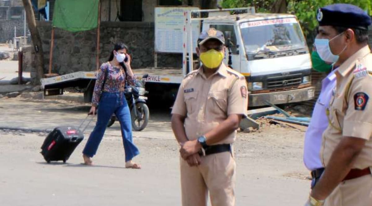 Coronavirus Death Toll in India Rises to 29 as 45-Year-Old Man, Who Tested Positive For COVID-19, Dies in Buldhana; Eighth Casualty in Maharashtra Coronavirus Death Toll in India Rises to 29 as 45-Year-Old Man, Who Tested Positive For COVID-19, Dies in Buldhana; Eighth Casualty in Maharashtra