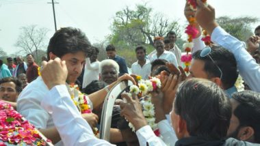 Jyotiraditya Scindia Says 'Happy Holi' in First Reaction, Congress Awaits Kamal Nath's 'Masterstroke'