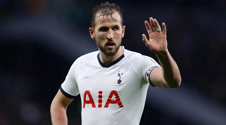 Harry Kane Transfer Update: England Striker Sparks Speculations With Jibe at Tottenham