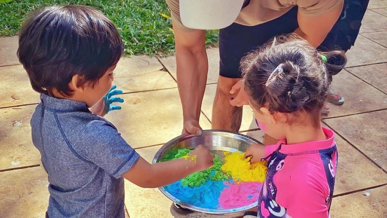 Holi 2020: Inaaya Naumi Kemmu Has a Fun Celebration With Taimur, Soha Ali Khan and Kunal Kemmu (View Pics)
