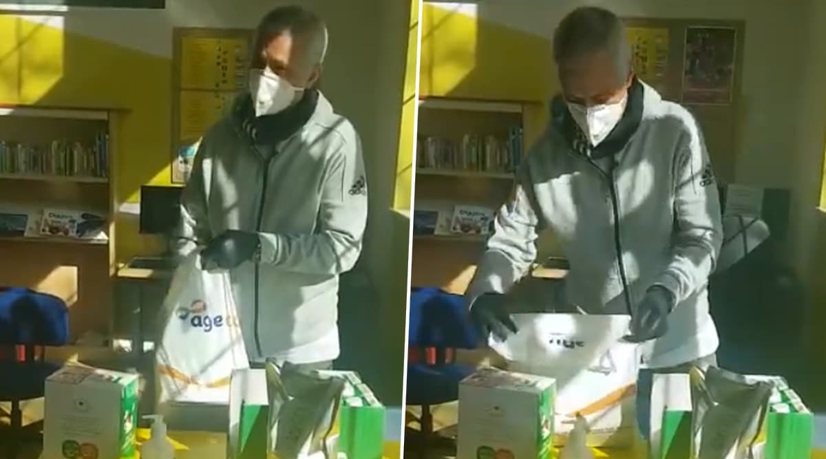 Jose Mourinho Donates Food to Self-Isolating Elderly in London Amid Coronavirus Pandemic Jose Mourinho Donates Food to Self-Isolating Elderly in London Amid Coronavirus Pandemic