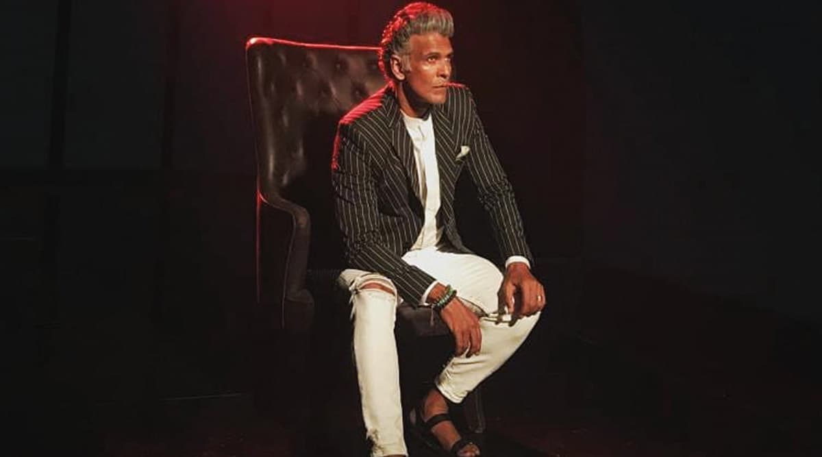 Milind Soman Shares Health and Fitness Tips Helpful in COVID-19 Lockdown Milind Soman Shares Health and Fitness Tips Helpful in COVID-19 Lockdown