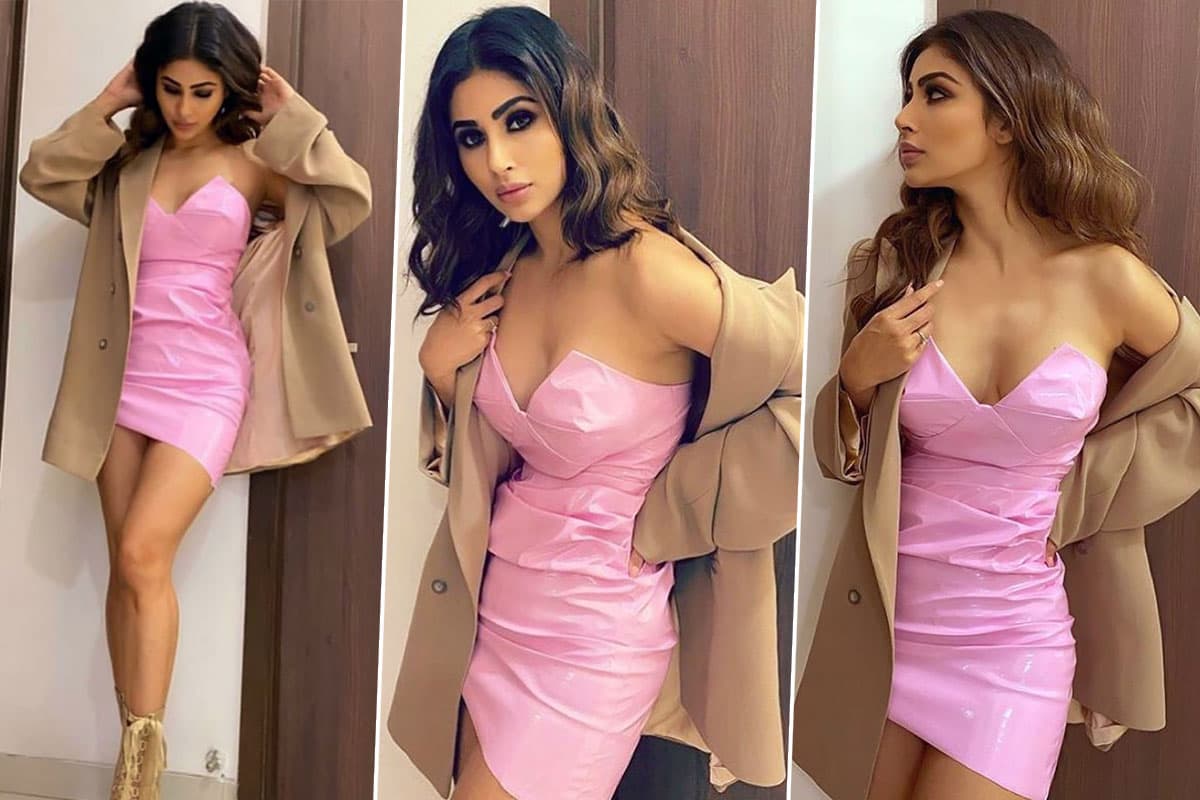 Mouni Roy in Deme (Inside)
