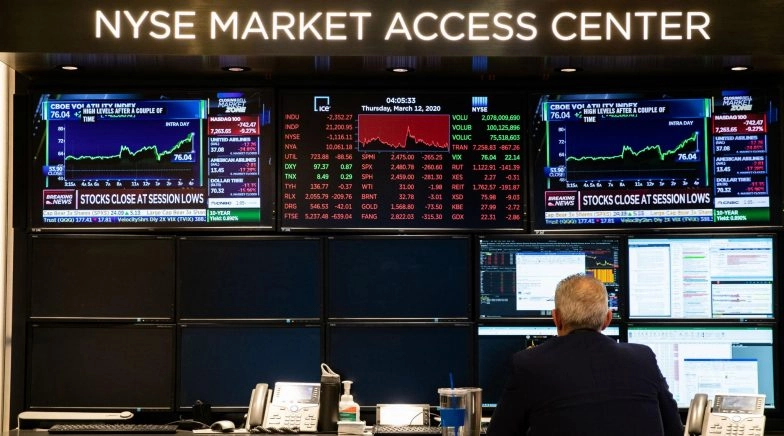US Stock Futures Sink After Federal Reserve Rate Cut