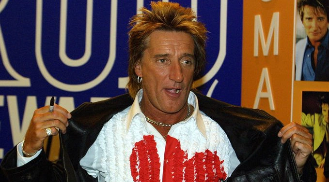 Rod Stewart Spotted Donning Protective Gloves Amid Coronavirus Pandemic