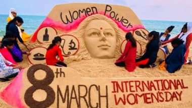 Women's Day 2020: Girl Sand Artists Create Beautiful Sculpture with Message of 'Women Power' in Odisha, Sudarsan Pattnaik Shares Image