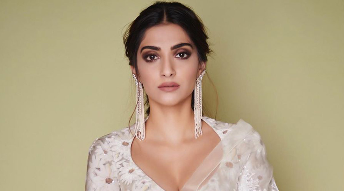 Sonam Kapoor Xxx Hd - Sonam Kapoor Disables the Comments Section on her Instagram Account after  Nepotism Debate Gains Momentum on Social Media | ðŸŽ¥ LatestLY