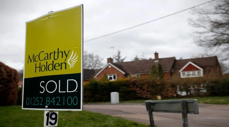 UK Eases Lockdown Restrictions as Primary Schools Open with Social Distancing Norms