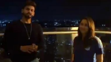 Shreyas Iyer Turns On Wizard Mode, Entertain Fans With Magic Trick in Time of Quarantine Amid Coronavirus Scare (Watch Video)