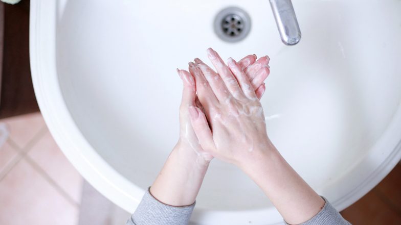 World Hand Hygiene Day 2021: Netizens Share WHO-Recommended Hand-Washing Tips, Informative Posts & 'Seconds Save Lives' Messages on Twitter