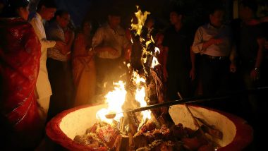 Holika Dahan 2020 Date and Shubh Muhurat: History, Significance, Puja Vidhi and Auspicious Time to Burn Holika a Night Before Rangwali Holi