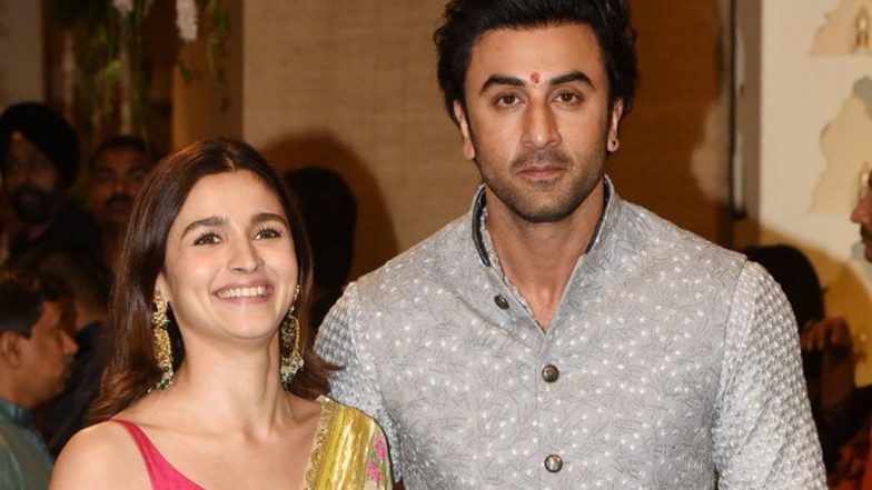 Alia Bhatt - Ranbir Kapoor's December Wedding May Get Postponed after Rishi Kapoor's Demise and Coronavirus Outbreak