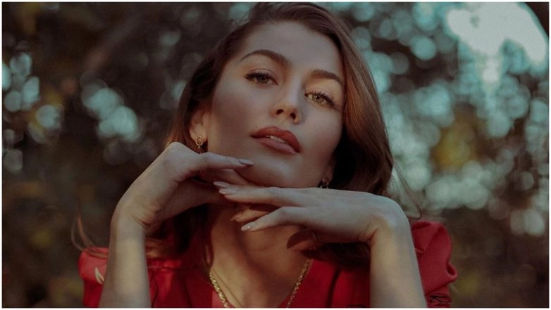 Frozen 2 Star Rachel Matthews Tests Positive for Coronavirus