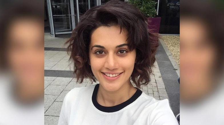COVID-19 Lockdown: Taapsee Pannu Shortens the Length of Her Hair, Leaves Bhumi Pednekar and Anubhav Sinha Amazed (View Pic)