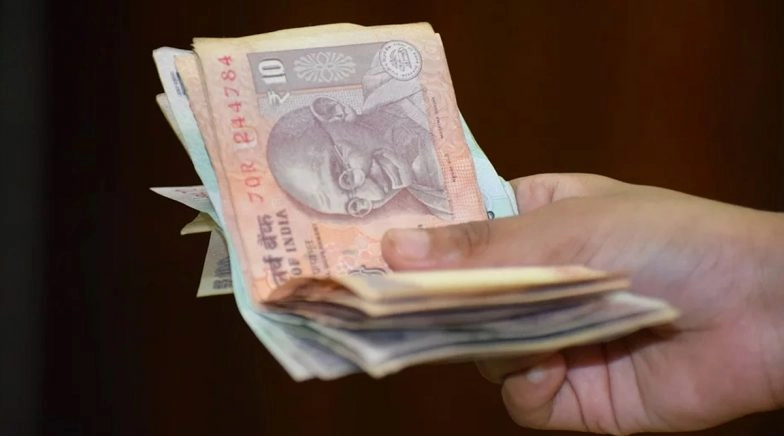 As Bank Currency Notes Can Be Infected and Transmit Coronavirus Hacks Bankers are Using 