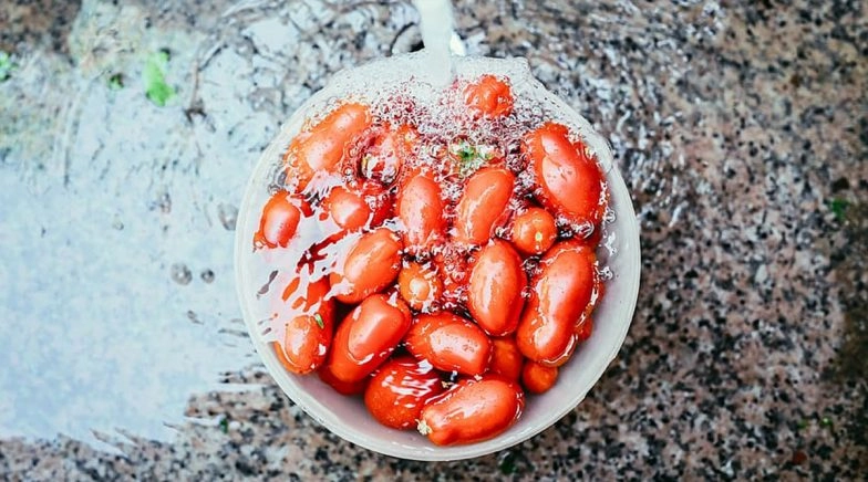 DON'T Use Soap or Detergents to Wash Fruits and Veggies amid the Coronavirus Outbreak!