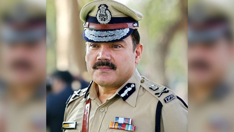Hyderabad Police Commissioner Anjani Kumar Makes Baby's Birthday Special on Request of Parents Living in US Amid Coronavirus Lockdown