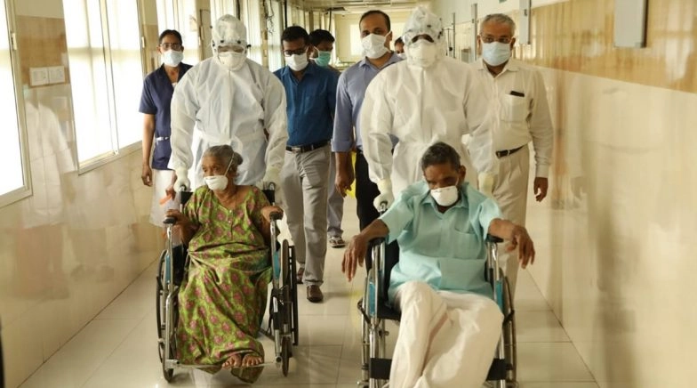 India's Oldest COVID-19 Patient, 93-Year-Old Man, Discharged From Hospital in Kerala (View Pic)