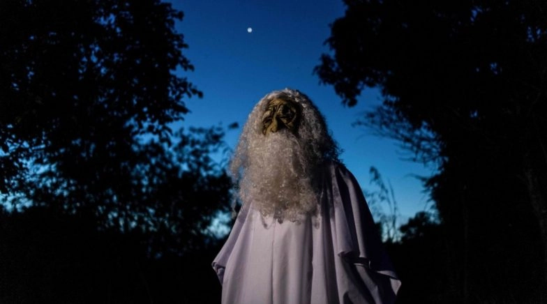 Indonesia Locks Virus Violators in ‘Haunted House’