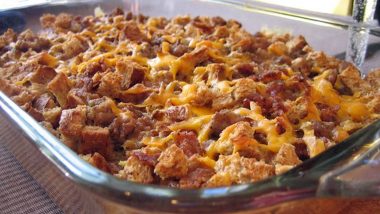 Easter 2020 Recipes: How to Make Cheesy Potato Casserole Easily at Home? Step-By-Step Guide To Make This Easter Side Dish Like a Pro!