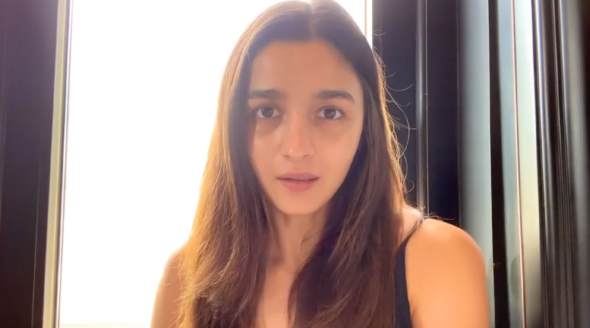 1200px x 667px - Alia Bhatt Is 'Alone Together' As She Uses FaceTime to Stay Connected with  Her Girl Gang During Lockdown | ðŸŽ¥ LatestLY