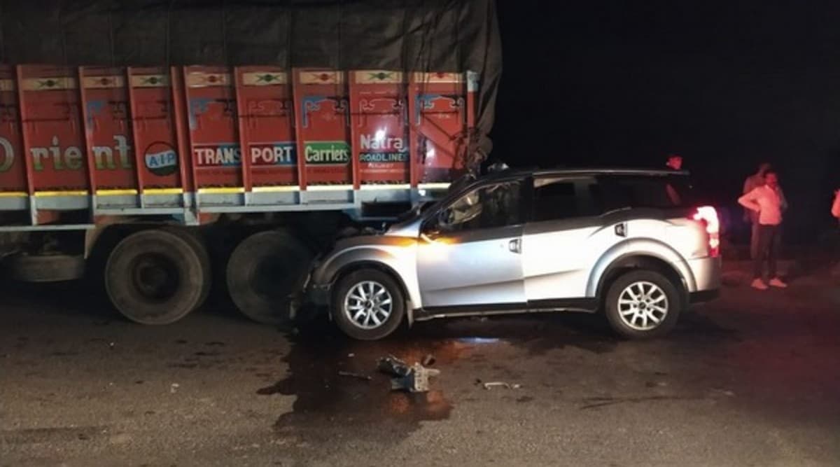 Gujarat: Five Dead After Car Collides with Truck on Limbdi -Ahmedabad Highway in Surendranagar Gujarat: Five Dead After Car Collides with Truck on Limbdi -Ahmedabad Highway in Surendranagar