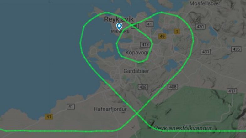 Icelandair Flight Honours Medical Workers by Drawing a Big Heart Over The Capital's Sky While Bringing in Supplies From China (View Pic)