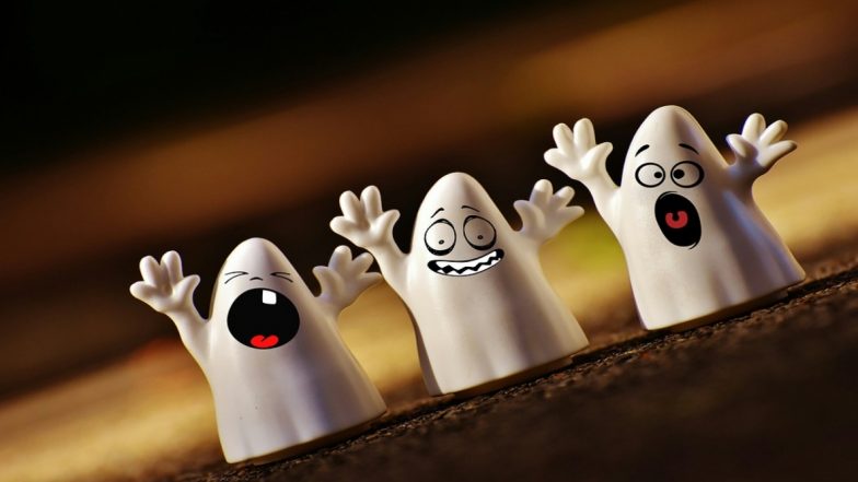 Indonesian Village Deploys 'Ghosts' to Scare Away Violators From The Streets Amid Coronavirus Lockdown