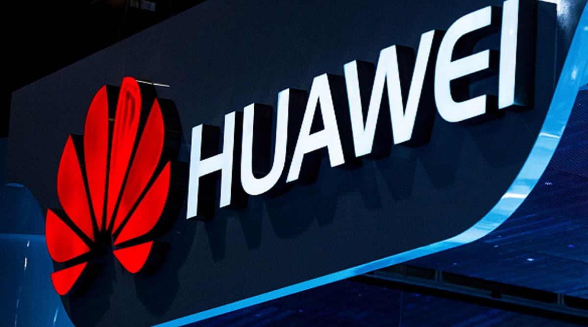 Huawei Patents an Extendable Smartphone Design