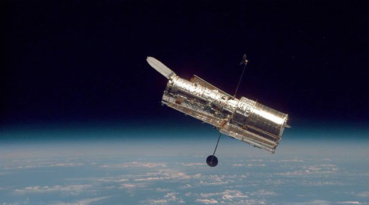 Another Black Hole? NASA's Hubble Space Telescope, Astronomers Find 'Best Evidence' for Black Hole of Elusive Class Called 'Intermediate Mass' Another Black Hole? NASA's Hubble Space Telescope, Astronomers Find 'Best Evidence' for Black Hole of Elusive Class Called 'Intermediate Mass'