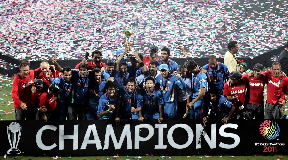 Yuvraj Singh Takes Dig at Ravi Shastri for Ignoring Him and MS Dhoni in Congratulatory Tweet for 2011 World Cup Win (See Post) Yuvraj Singh Takes Dig at Ravi Shastri for Ignoring Him and MS Dhoni in Congratulatory Tweet for 2011 World Cup Win (See Post)