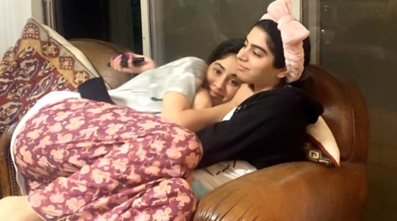 Janhvi Kapoor Bakes A Carrot Cake For Khushi Kapoor!