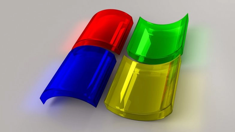 Microsoft Patents For A New Surface Product With Three Displays on A Single Hinge: Report
