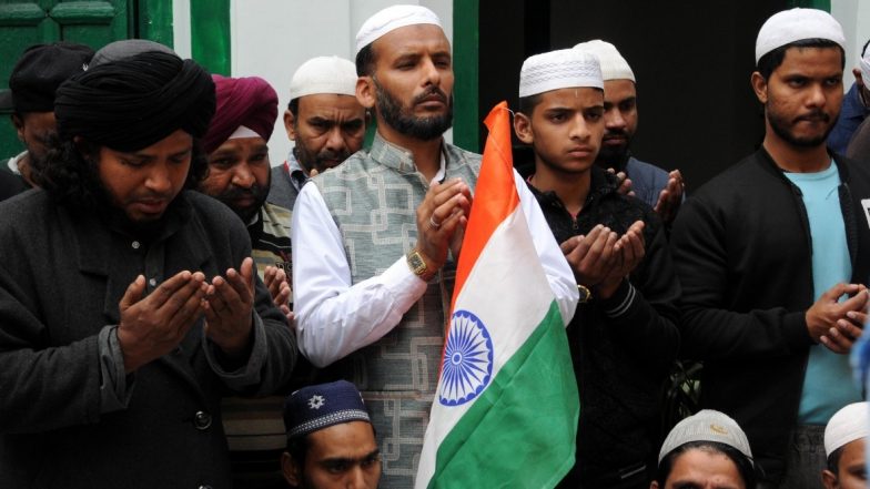 Shab-e-Barat 2020: Date in India, Significance And Other Key Facts About Holy Night Ahead of Ramadan Month