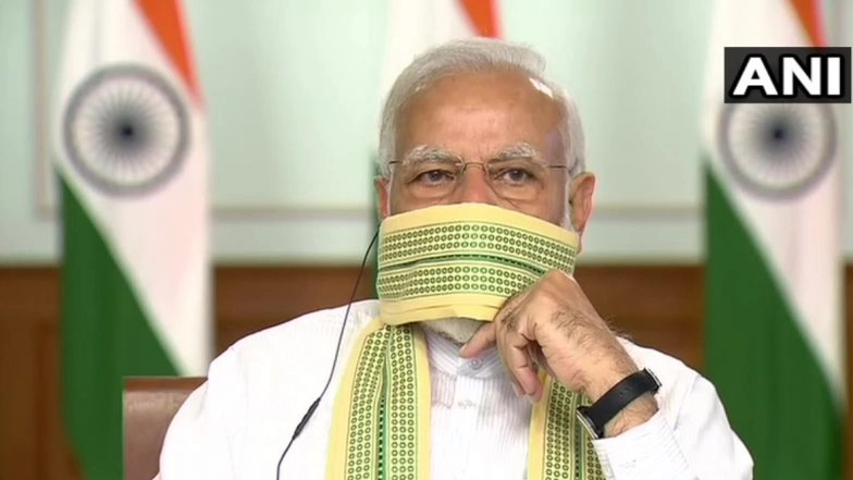 PM Narendra Modi Again Chooses 'Gamcha' as Face Mask for Video-Conference with Sarpanches