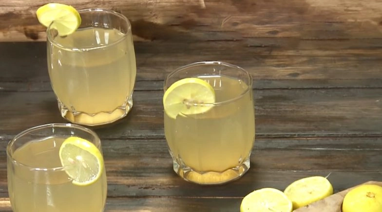 Nimbu Pani to Quench Your Thirst This Summer: Here’s Why You Should Drink Lemonade in Hot Season