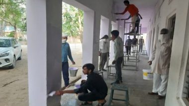 Rajasthan: Quarantined Workers in Sikar Paint School in Return For Good Service By Villagers, Watch Video