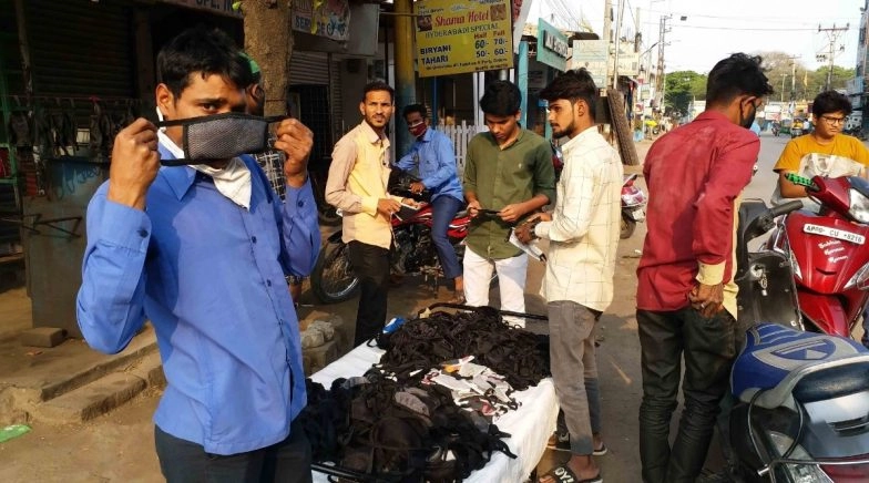 List of States, UTs, Cities in India Where Wearing Face Mask is Mandatory Amid Coronavirus Outbreak