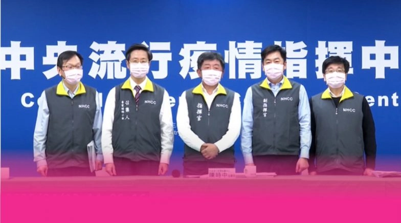Taiwan Health Officials Wear Pink Face Mask in Response to Fear of Bullying Amid COVID-19