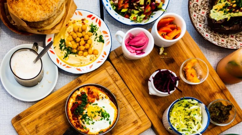 Restaurants in Mumbai, Kolkata, Bangalore and Delhi Are Delivering Easter Dinner Meals