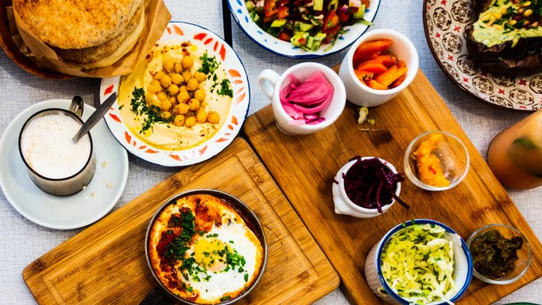 Easter 2020 Dinner for Take Out: These Restaurants in Mumbai, Kolkata, Bangalore & Delhi Are Delivering Sunday Easter Dinner Meals, So You Can Celebrate Safely at Home