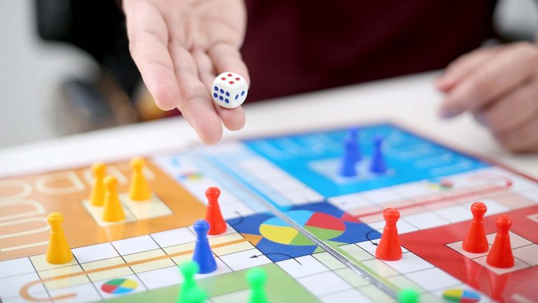 Ludo Fight Takes a Hilarious Turn As Wife Accuses Husband of Being ‘Dishonest’ While Playing the Board Game, Both Land in Police Station