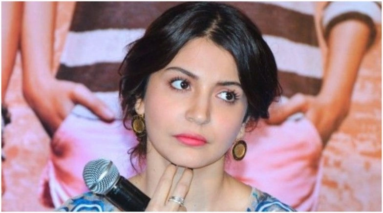 Anushka Sharma Pouts Using a Floral Filter on Instagram (View Pic)